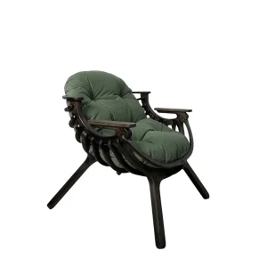 Кресло Bella чёрный Moss - вид с подушкой и подлокотниками