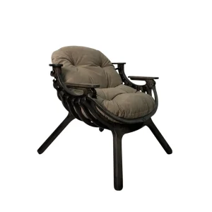 Кресло Bella чёрный Cocoa с подушкой - вид в интерьере